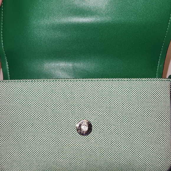 Kate Spade Green Crossbody Bag with Two-Tone Design Leather and Tweed - Picture 5 of 7